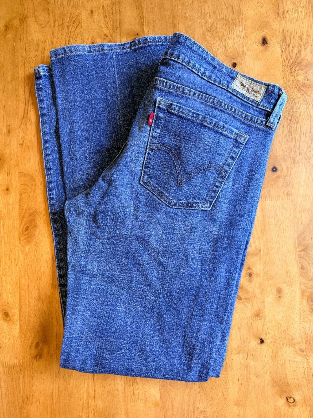 Levis 515 Low Boot Cut Jeans Womens 10 Medium Wash Blue Denim Stretch 478
